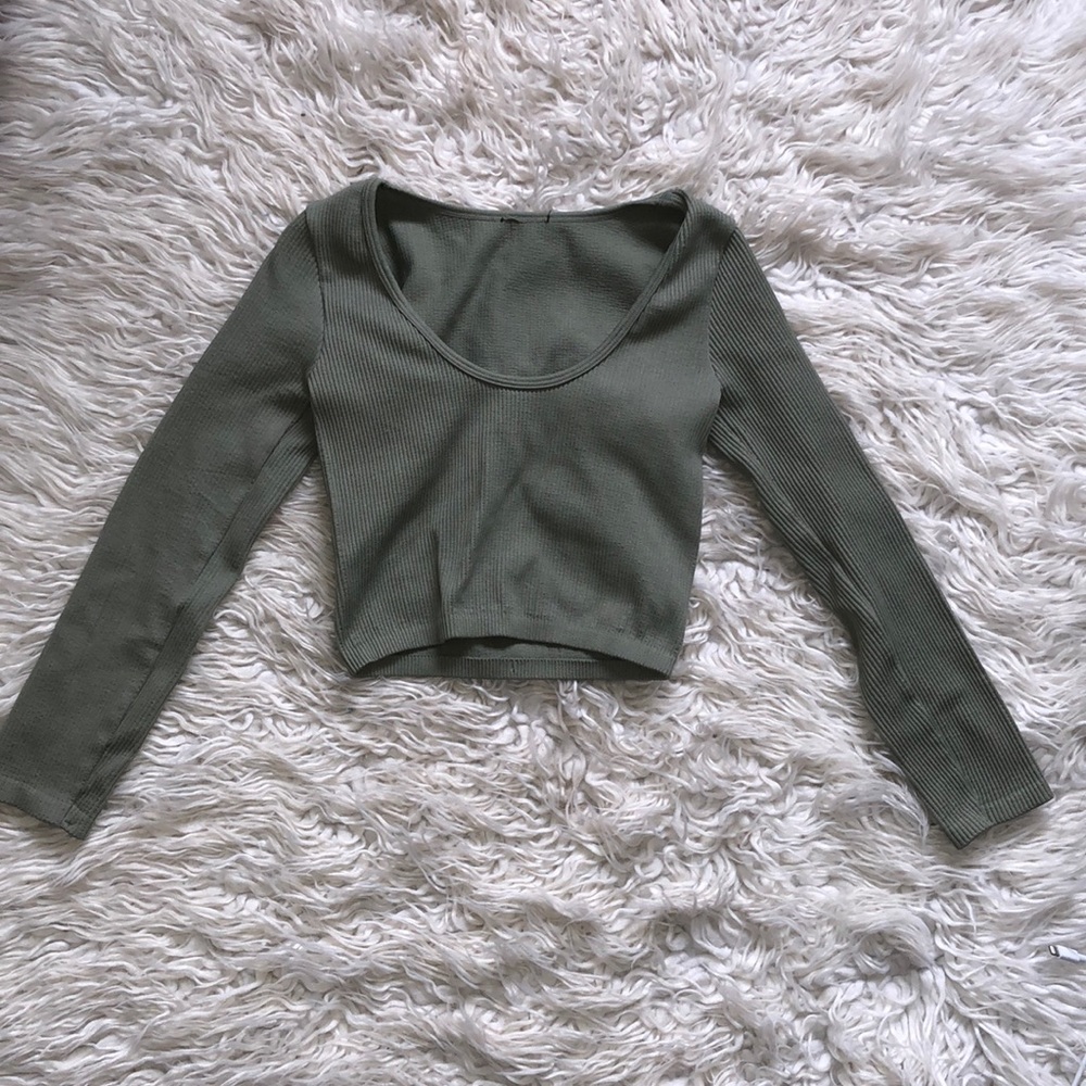 Green Seemless crop top